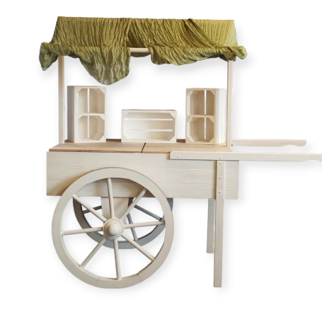 Candybar Holzstand mit einem grünen Dach und Rädern, ideal für Verkaufszwecke.