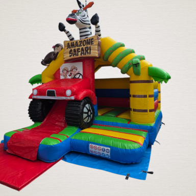 Hüpfburg Buntes Hüpfburg mit Dschungelmotiv und einem roten Auto mit Tieren auf dem Dach.